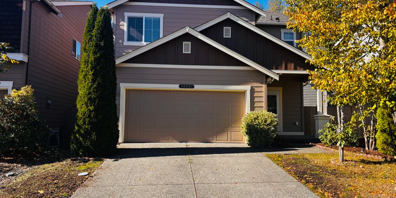 Kent House: 20331 111th Ave SE