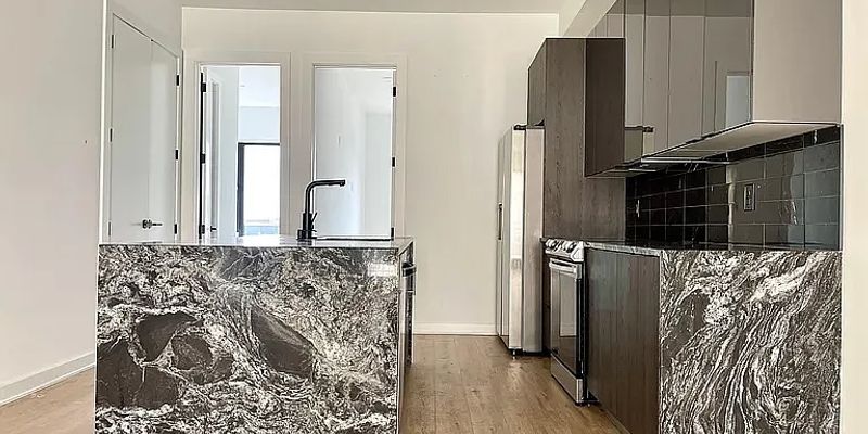 Philadelphia Apartment: 1306 N Front St