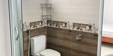 Bathroom2.jpg