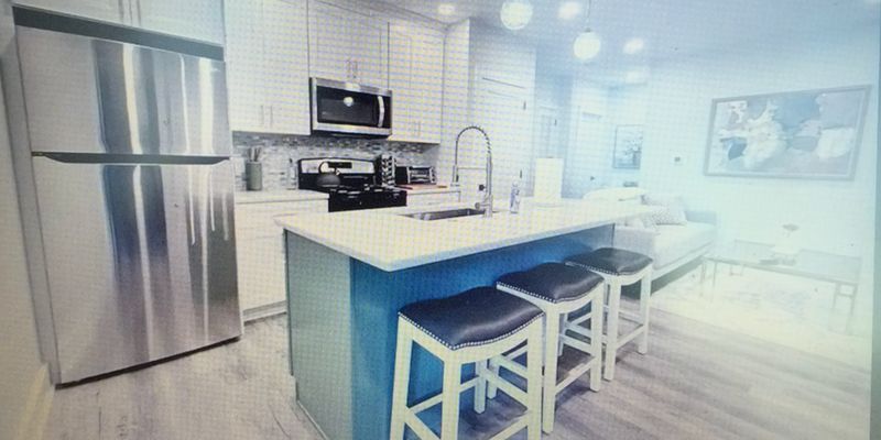 Media Apartment: 415 E Jasper St