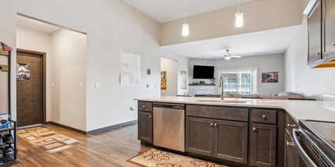 07-119_2869 Spring Rose Cir Unit 301.jpg