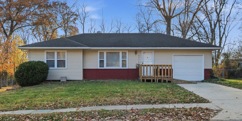 Kansas City House: 4916 Crescent Ave