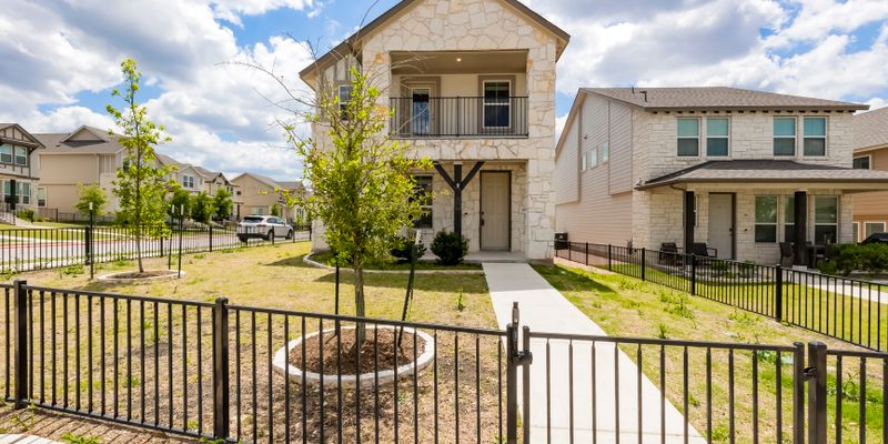 Dripping Springs House: 218 Glass Mountains Wy