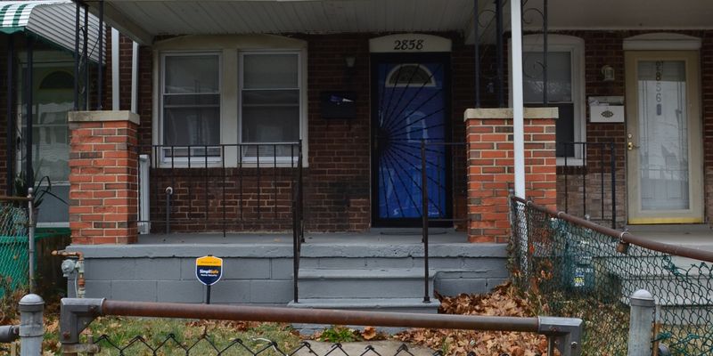 Baltimore House: 2858 Bookert Dr