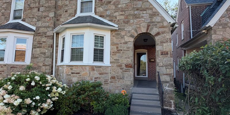Wilmington House: 214 W 39th Street
