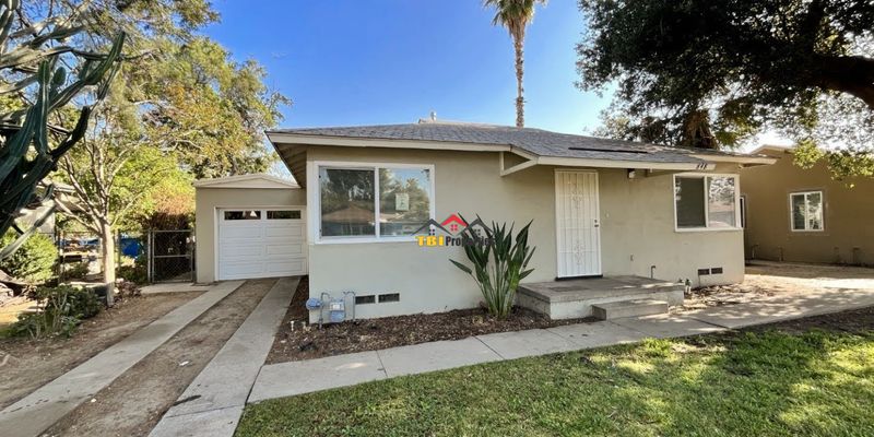 San Bernardino House: 848 W 29th St