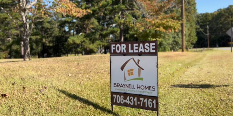Milledgeville Multiplex: 212 Hudson Dr NE