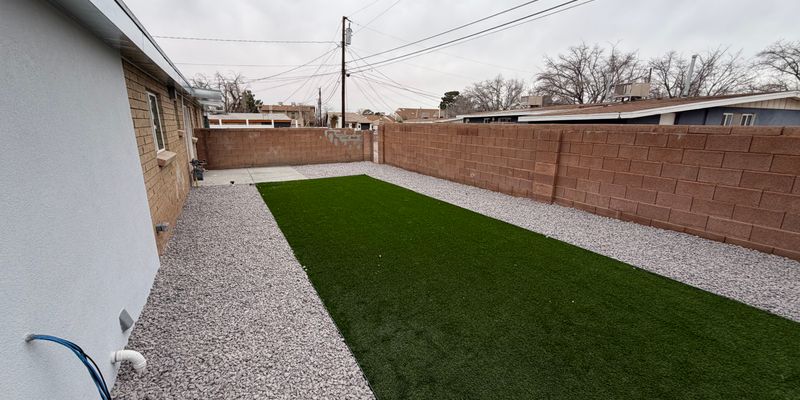 Las Cruces Multiplex: 1621 Wyoming Ave