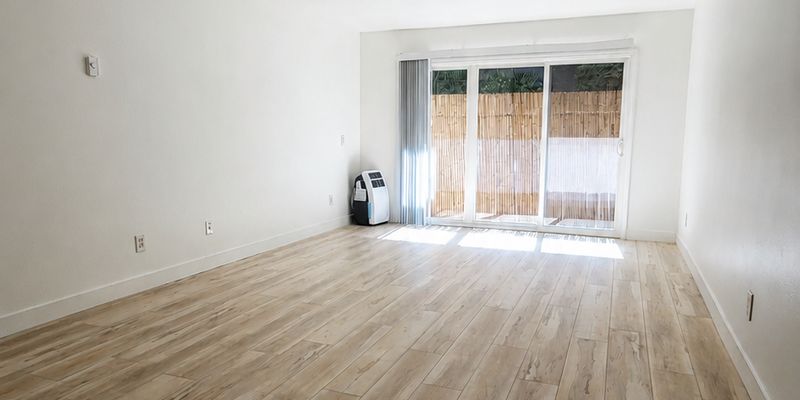 CARLSBAD House: 2330 HOSP WAY #103