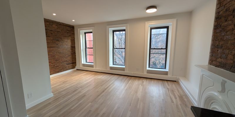 Brooklyn Apartment: 161 Gates Ave