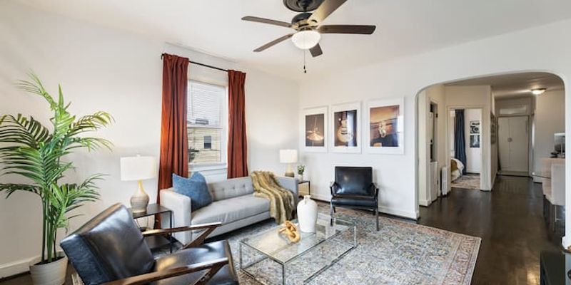 Washington House: 1629 Fairlawn Ave SE, Apt 3