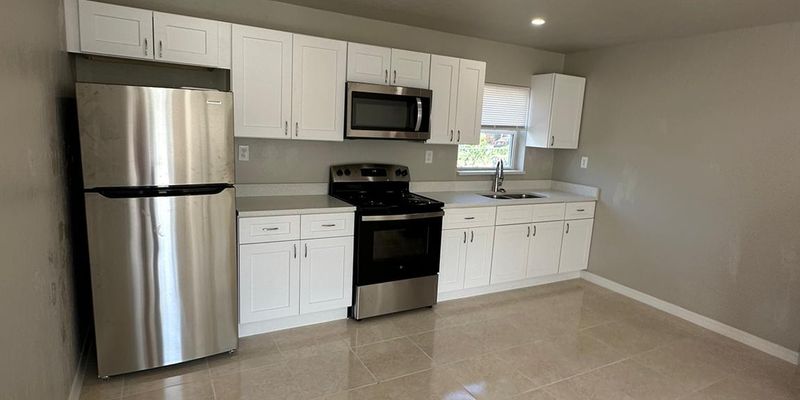 Fort Myers Apartment: 11430 Kimble Drive