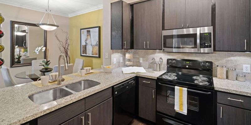 Pearland Apartment: 9720 Broadway St