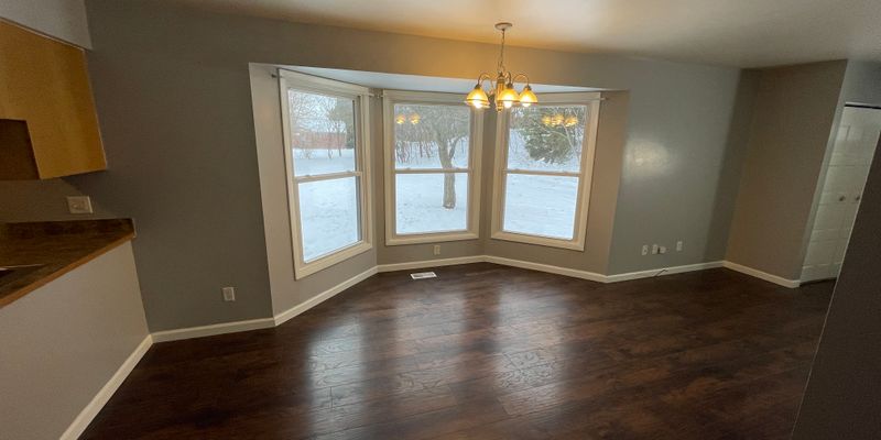 Portage Apartment: 4467 West Milham Avenue