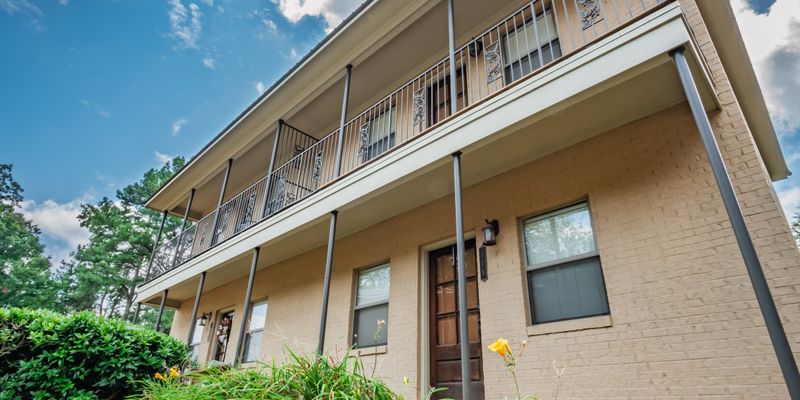 Oxford House: 115 Orleans Oaks Ln