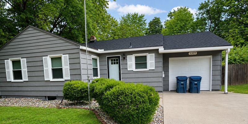 Prairie Village House: 5309 W 71st St