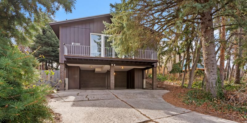 Ogden House: 689 Sunset Ln