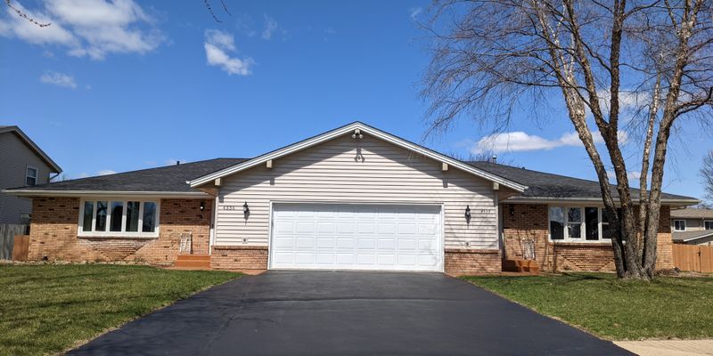 Rockford Multiplex: 4338 Pepper Dr