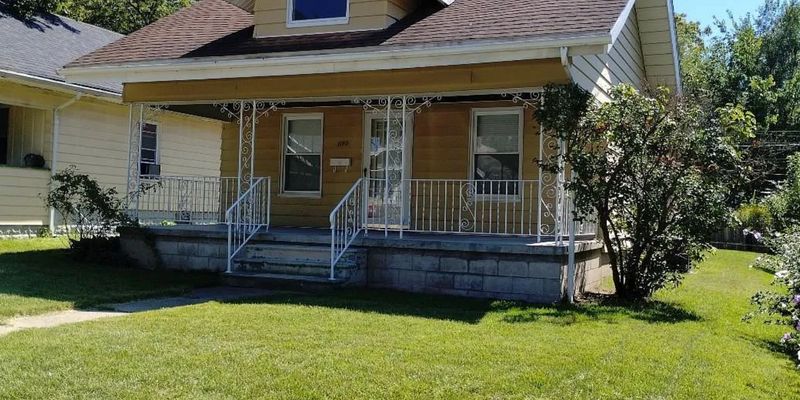 South Bend House: 1140 E Dayton St