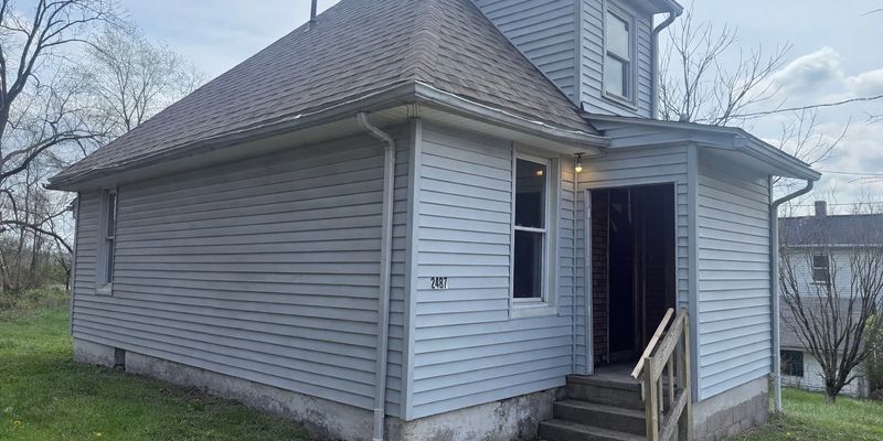 Hermitage House: 2487 Walnut St