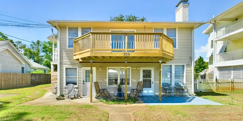 Pensacola Apartment: 509 Palomar Dr