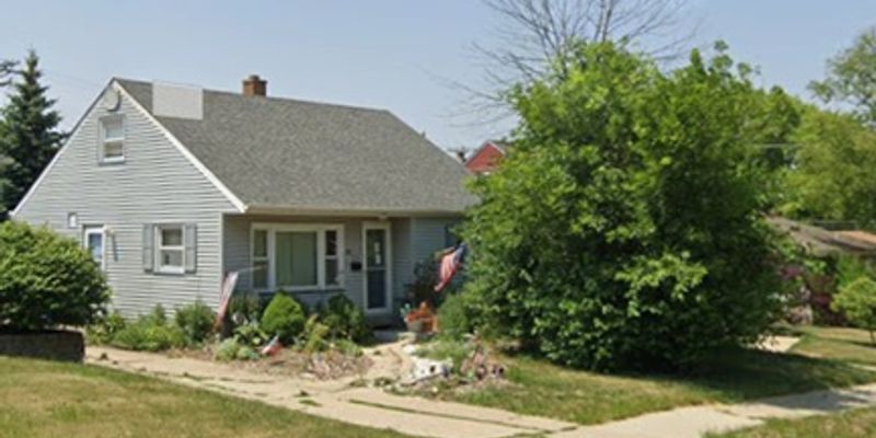Kenosha House: 6012 44Th Avenue