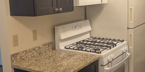 Kitchen (2).jpg
