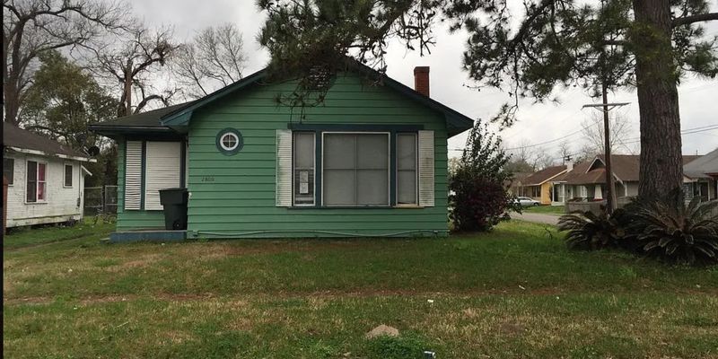 Beaumont House: 2800 Orange Ave