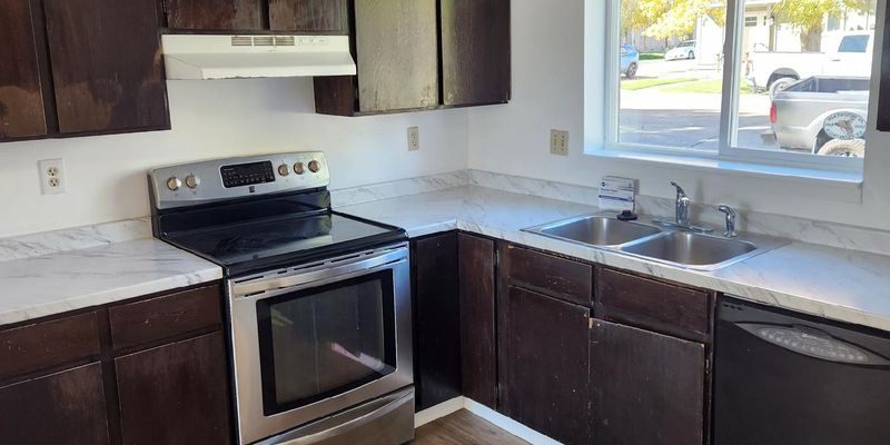 Rock Springs House: 847 Moccasin Ln