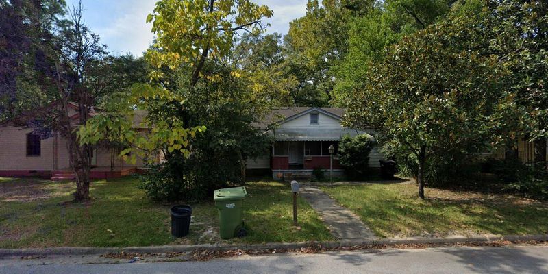 Columbus House: 2630 Garden Dr