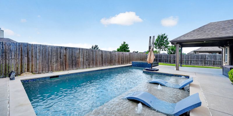 Forney House: 139 Acadia Ln