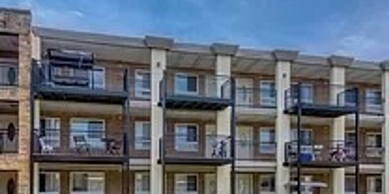 Chicago Apartment: 6424 N Ridge Blvd