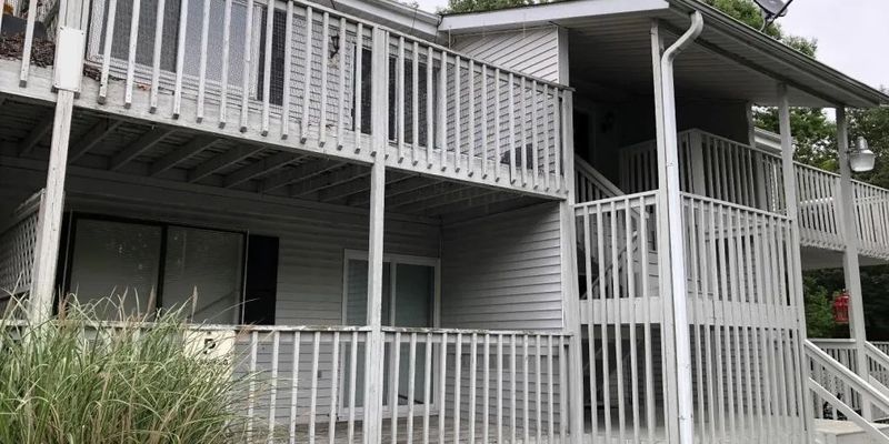 Mount Pocono Apartment: 142 View Ct