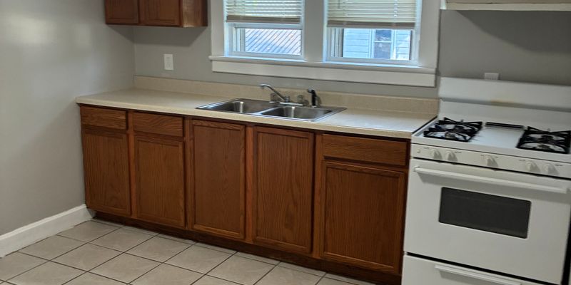 Jasper Apartment: 1409 Vine St