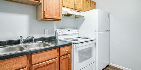 201 E Calvert D 00003-WEB.jpg