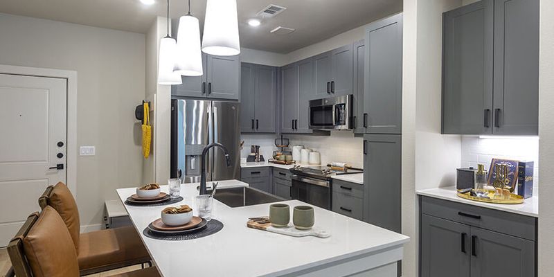 Katy Apartment: 24404 Roesner Rd