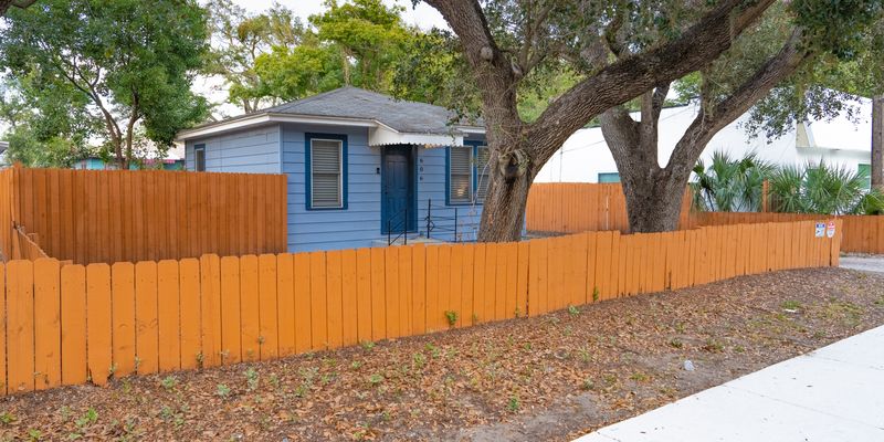 Clearwater House: 606 Woodlawn St