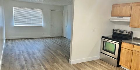 Kitchen 1.jpeg