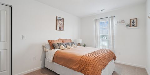 22-161 1275 Pricilla CT.jpg