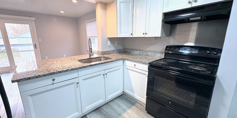 Eastpointe House: 22449 Lambrecht Ave