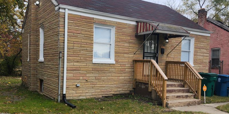 Gary House: 2219 Nichols Place