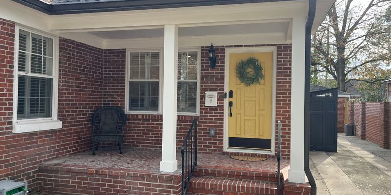 Savannah Apartment: 637 Columbus Dr