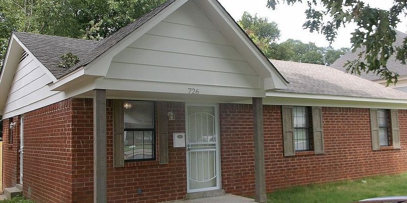 Memphis House: 726 Richmond Avenue