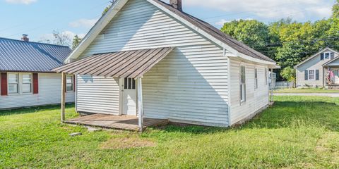 403 McKenna Street-8.jpg