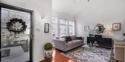Living Room 2.jpeg
