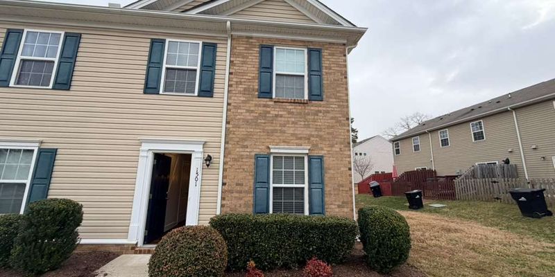 Henrico Townhome: 1501 Stonewall Manor Dr