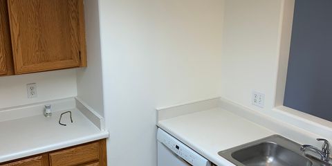 Kitchen 2.jpg