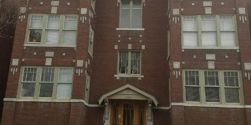 St. Louis Apartment: 5788 Pershing Avenue