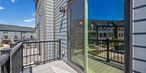 31-2833 Statesville Ave-31.jpg