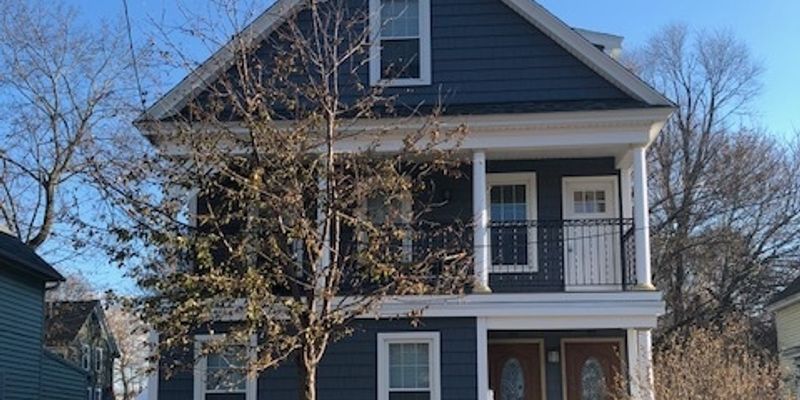 Lowell Apartment: 46 Ellis Avenue